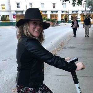 Meet your Posher, Alyse